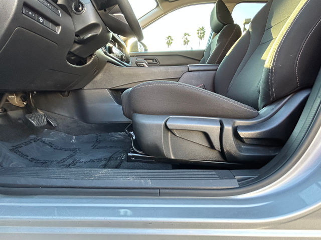 Used 2024 Silver Nissan S image 22