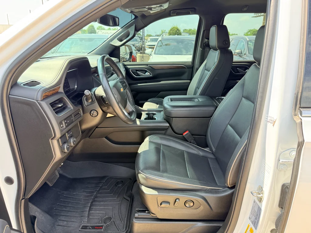 Used 2022 Summit White Chevrolet Premier image 10