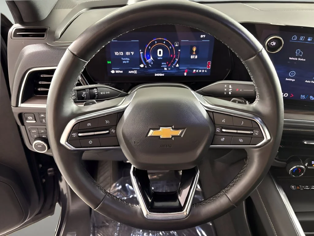 Used 2025 Dark Ash Metallic Chevrolet Premier image 32