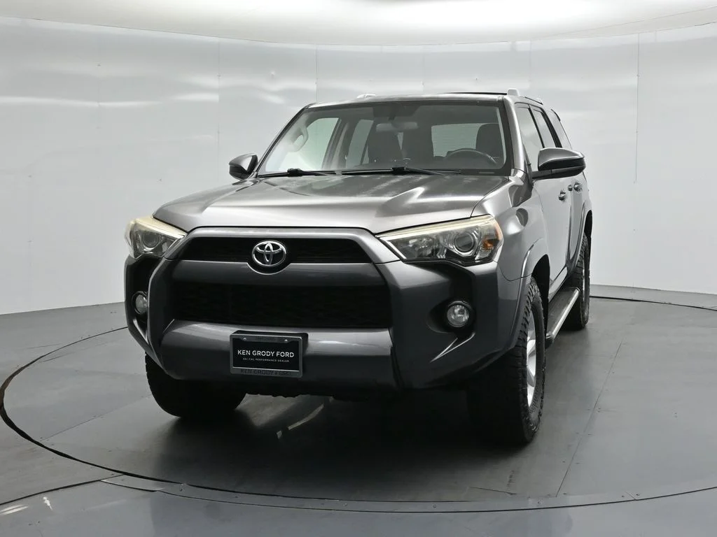 Used 2014 Gray Toyota SR5 image 51