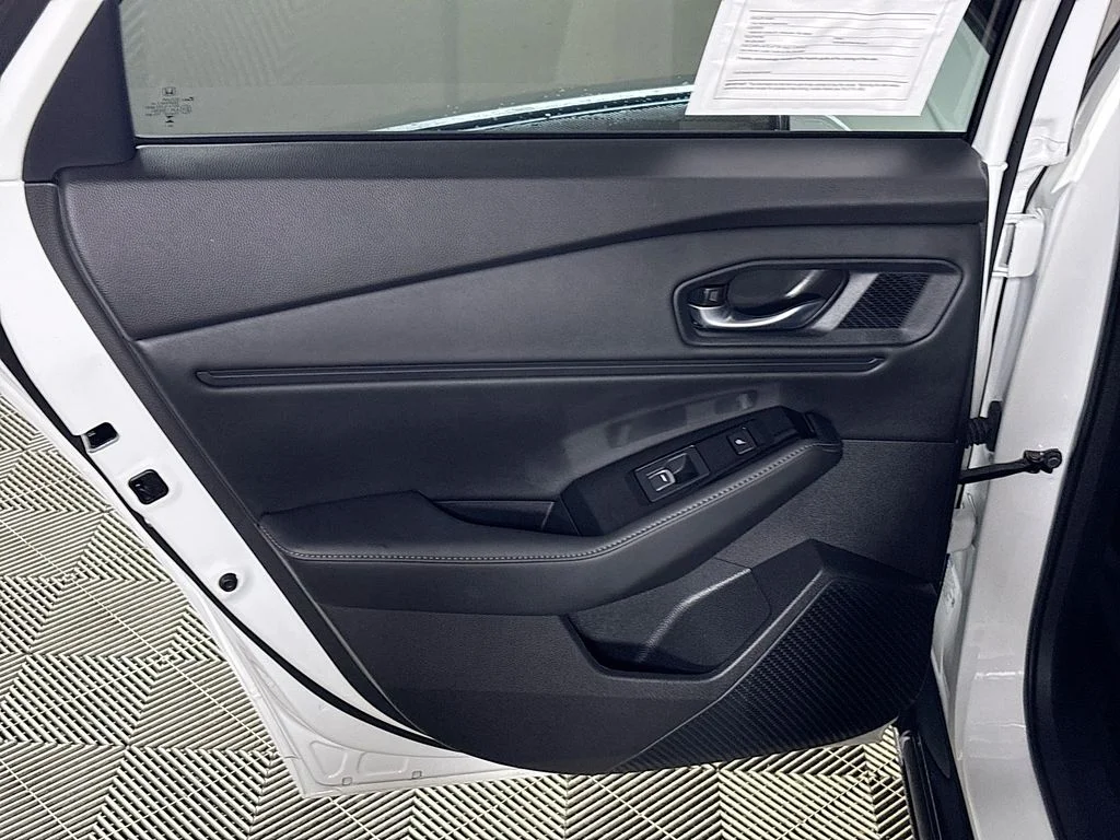 Used 2025 White Honda Touring image 20