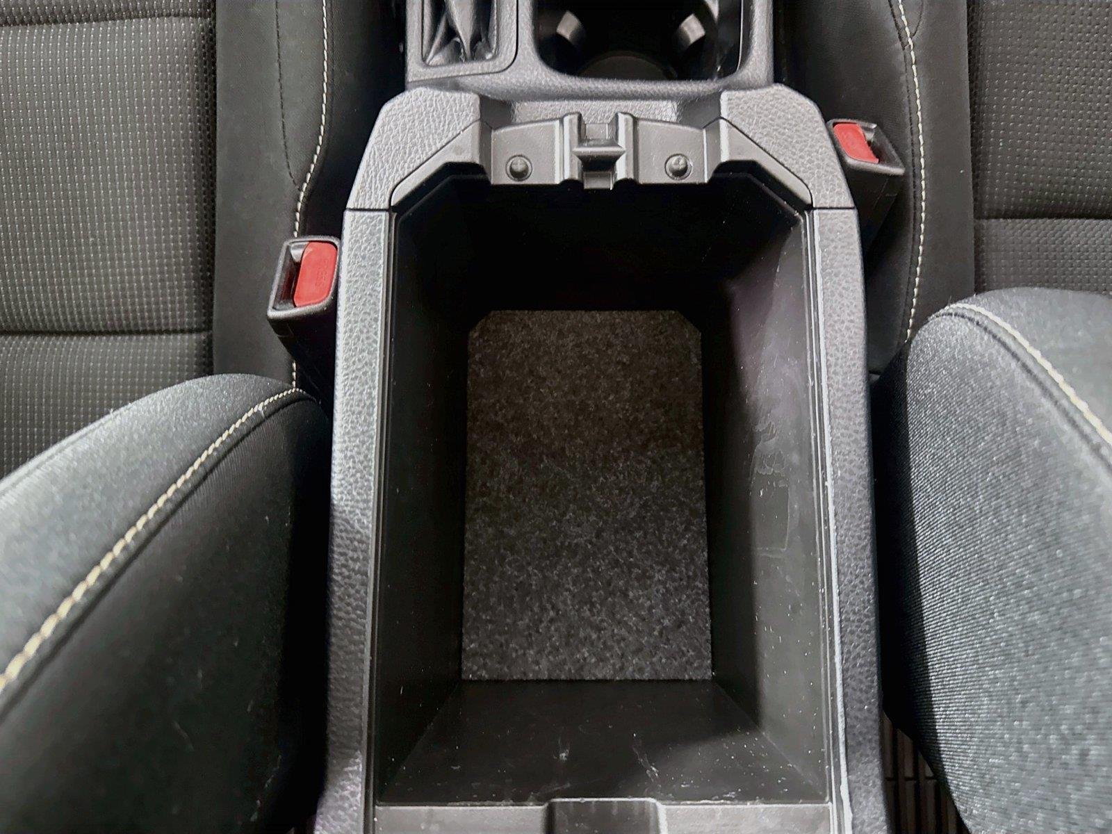 Used 2016 Silver Sky Metallic Toyota XLE image 33