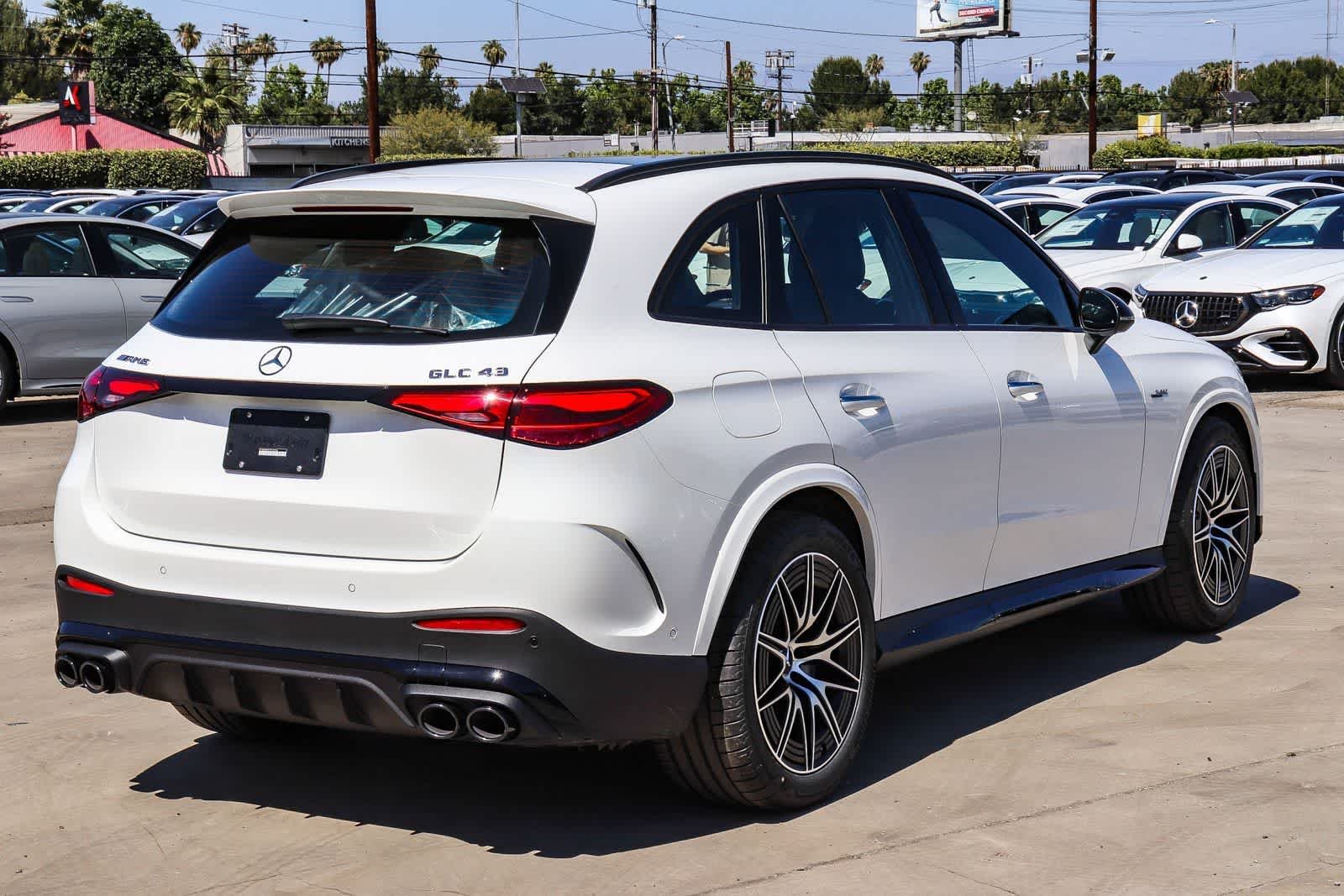 New 2026 Polar White Mercedes-Benz AMG® GLC 43 image 4