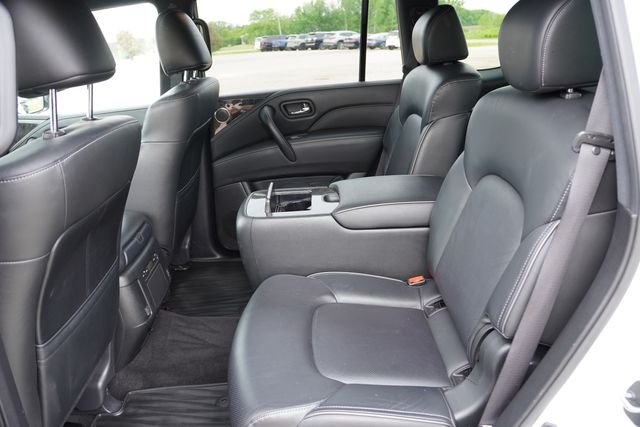 Certified Used 2020 White INFINITI LUXE image 18