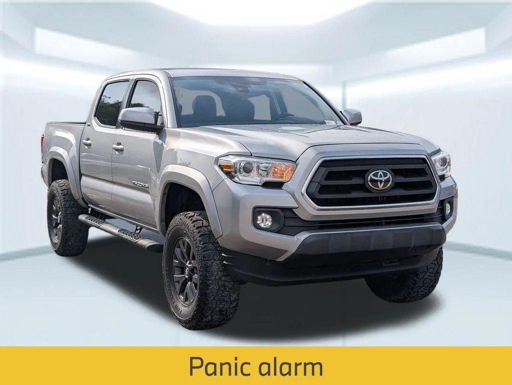 Used 2021 Silver Toyota SR5 image 9