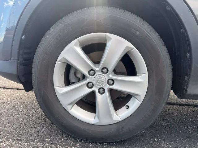 Used 2013 Magnetic Gray Metallic Toyota XLE image 12