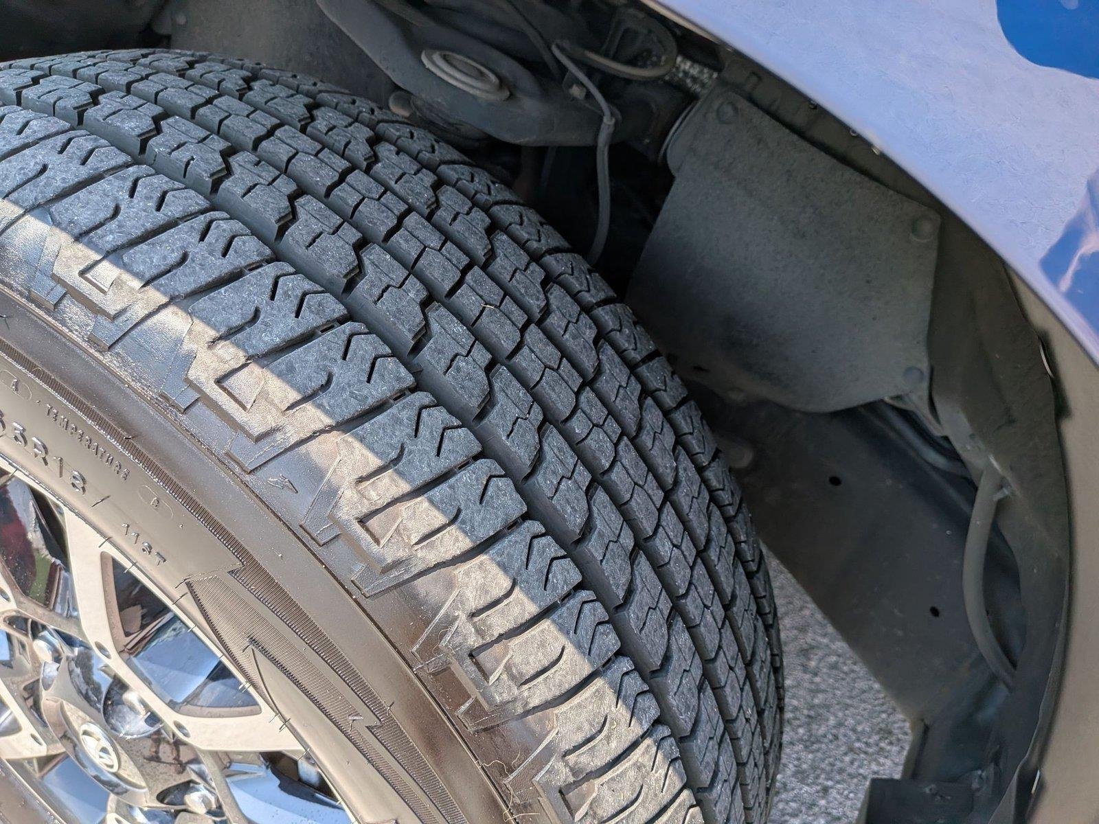 Used 2015 Blue Ribbon Metallic Toyota SR5 image 13