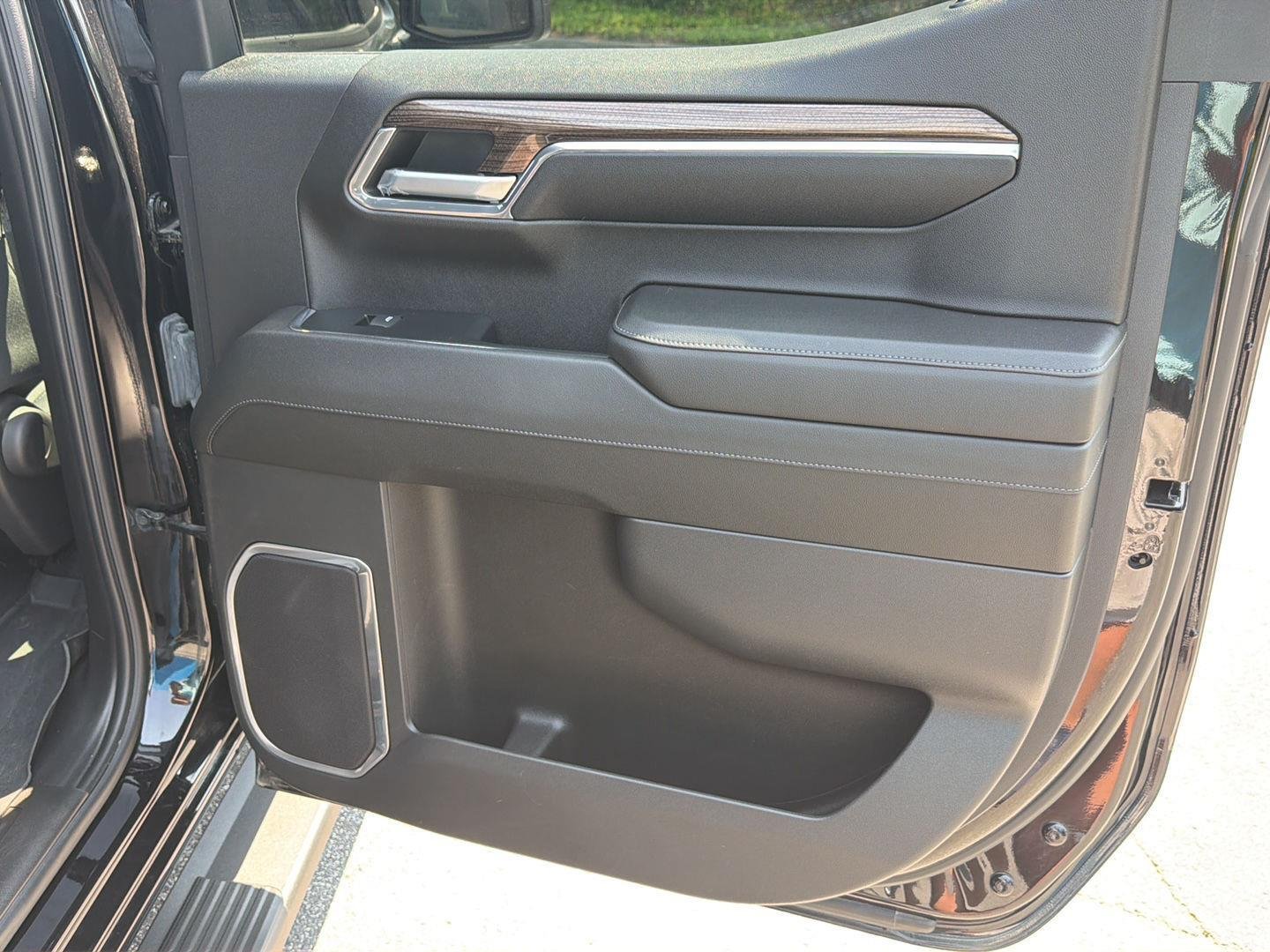 Used 2023 Black Chevrolet RST image 15