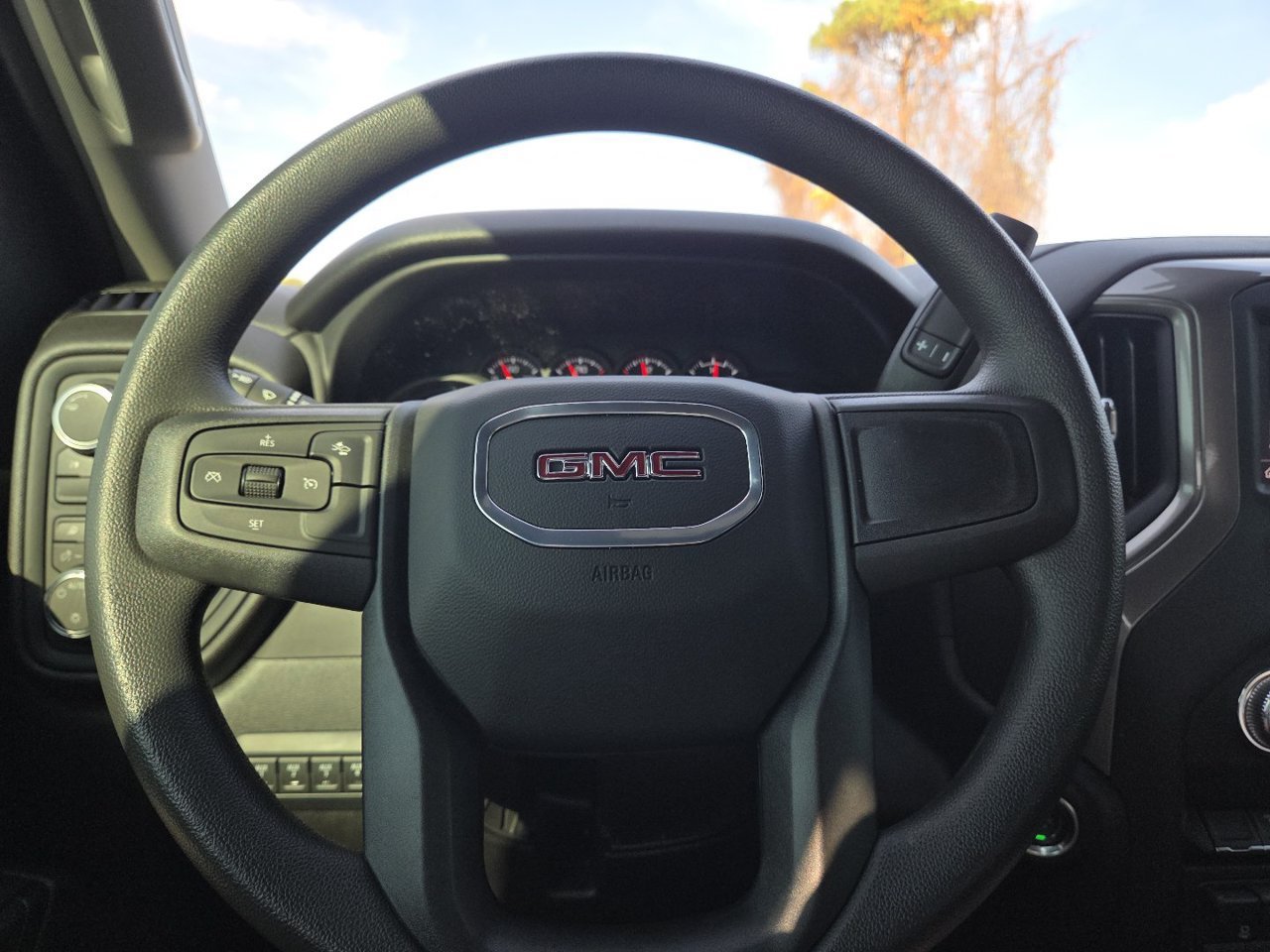 2026 GMC Sierra 3500 Chassis Cab Pro - Photo 32