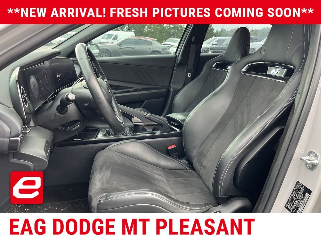 Used 2022 Gray Hyundai Base image 5