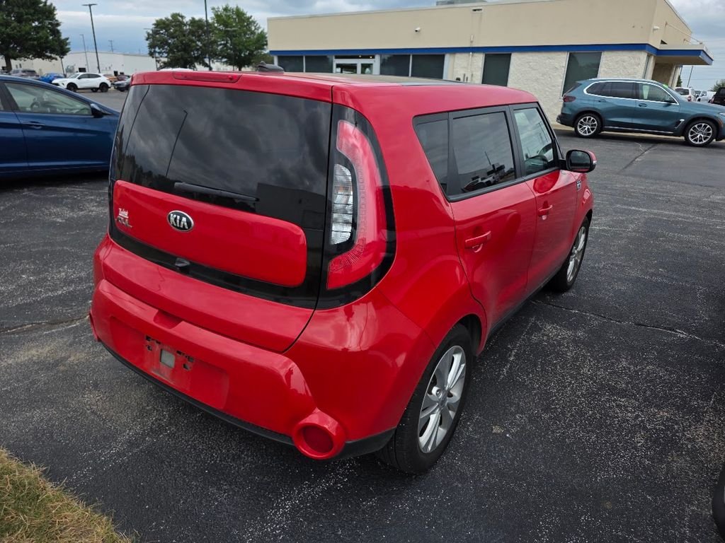 Used 2016 Inferno Red Kia Exclaim image 4