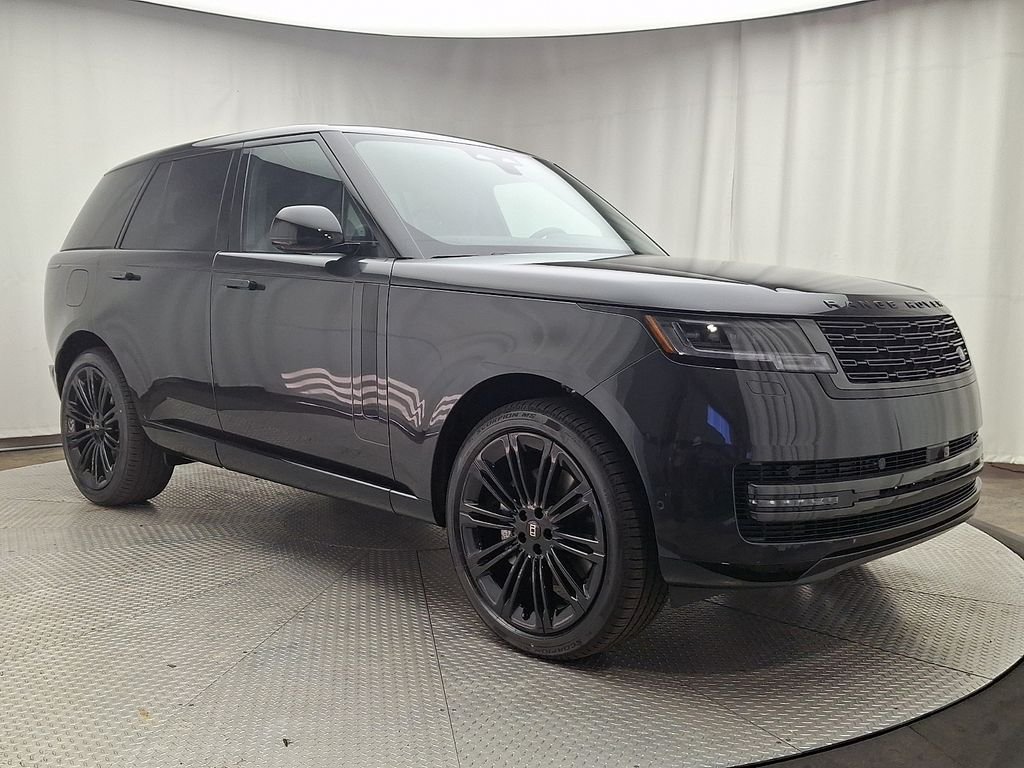 New 2027 Carpathian Grey Land Rover SE image 2