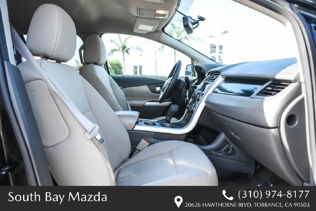 Used 2013 Black Ford SE image 15