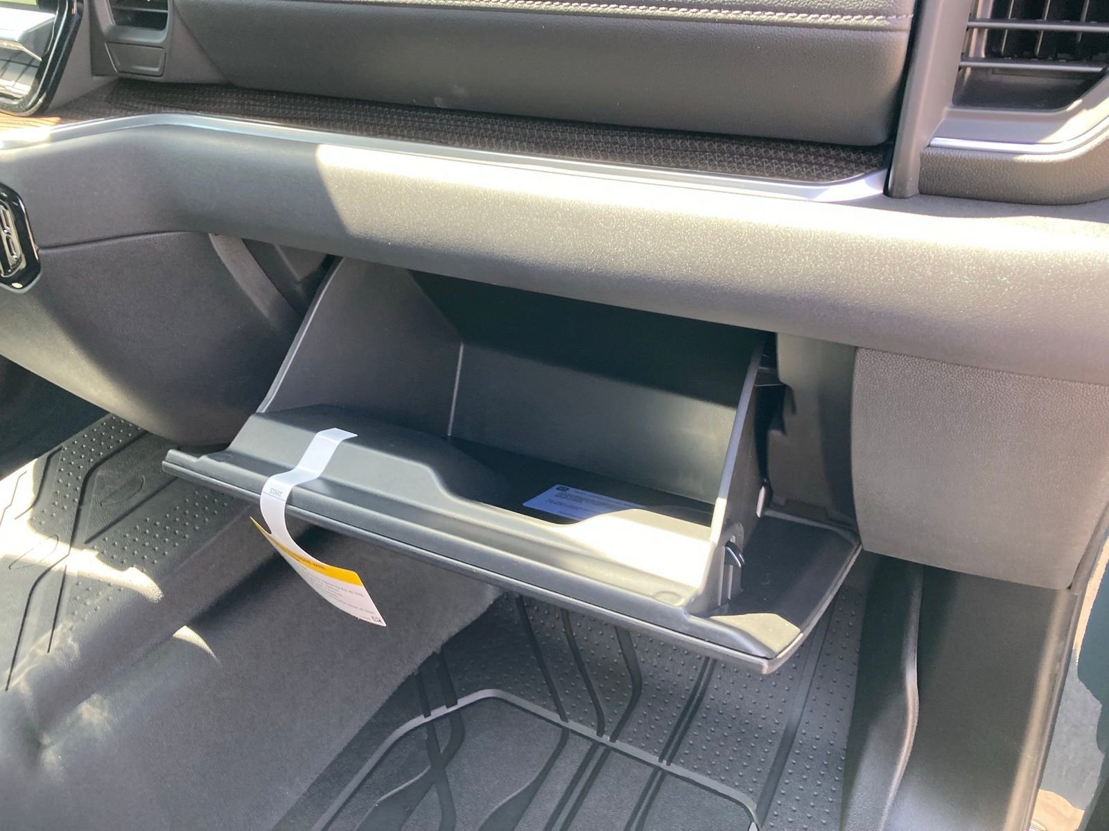 2025 Chevrolet Silverado 1500 LT - Photo 32