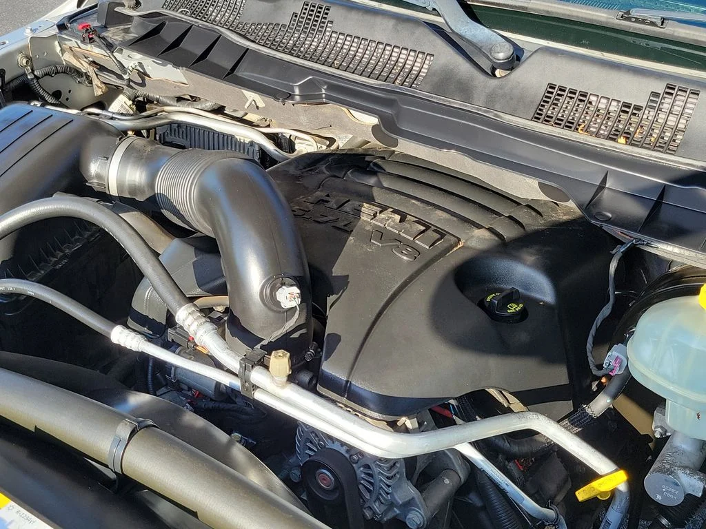 Used 2015 Silver Ram Sport image 23