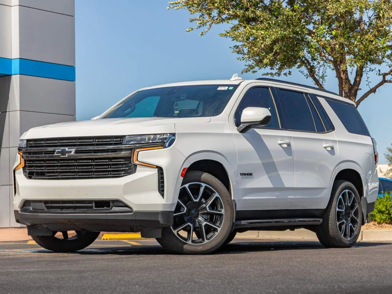 Used 2021 SUMMIT WHITE Chevrolet RST image 1