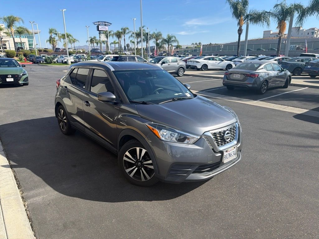 Used 2020 Gray Nissan SV image 7
