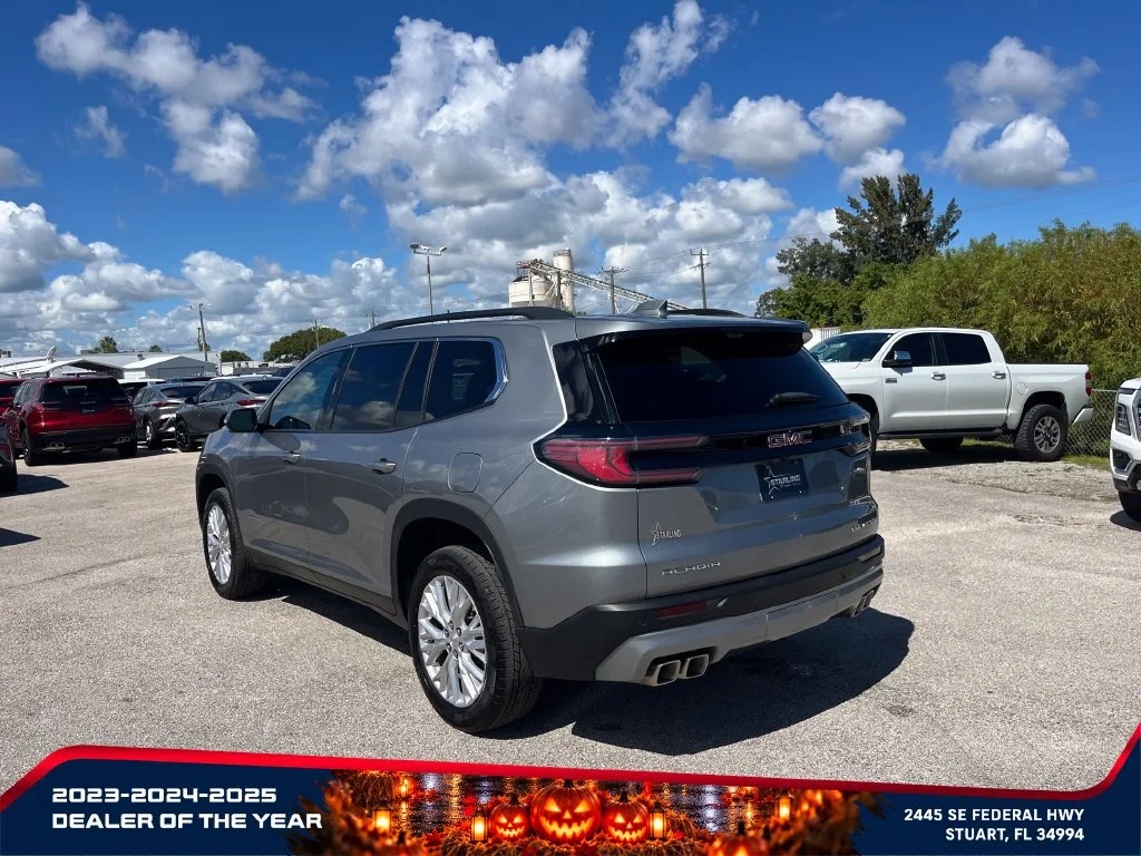 Used 2026 Sterling Metallic GMC Elevation image 5