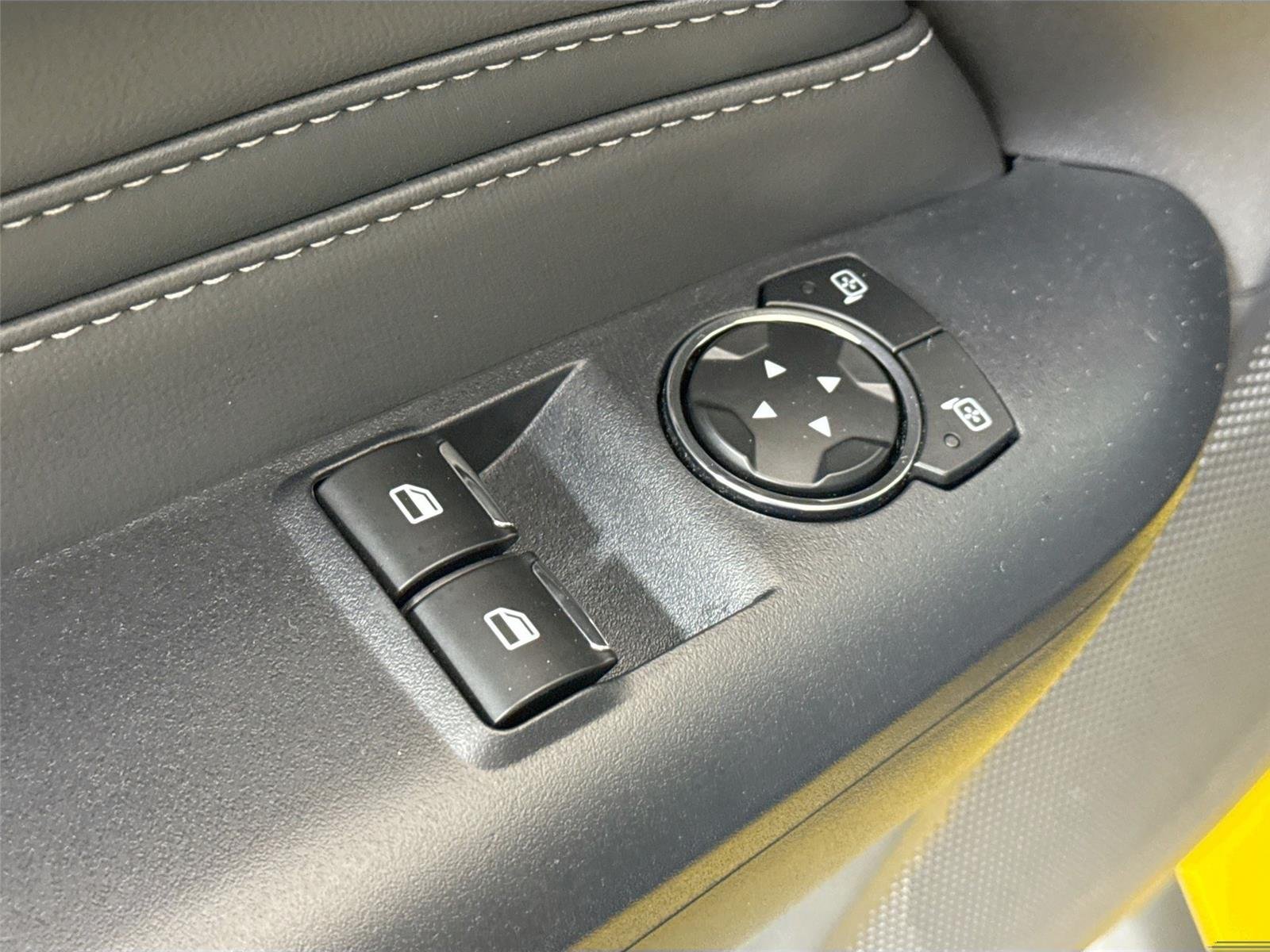 Used 2024 Yellow Splash Metallic Tri-coat Ford GT Premium image 29
