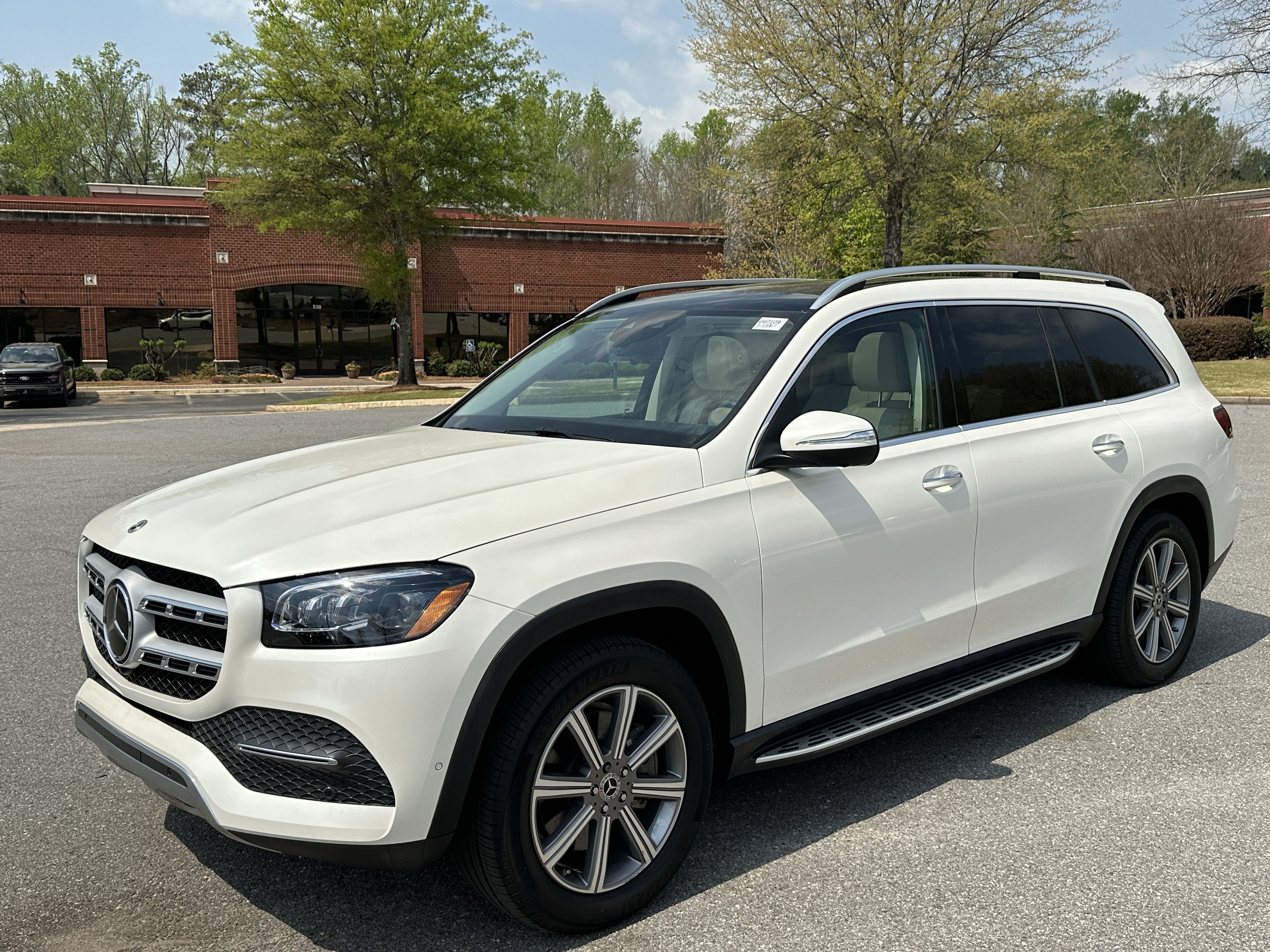Used 2023 White Mercedes-Benz GLS 450 image 4