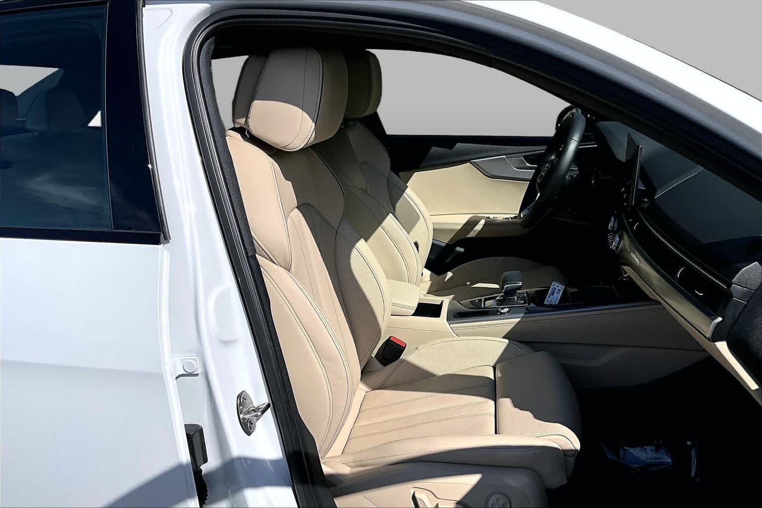 Used 2023 Glacier White Metallic Audi S line Premium Plus image 9