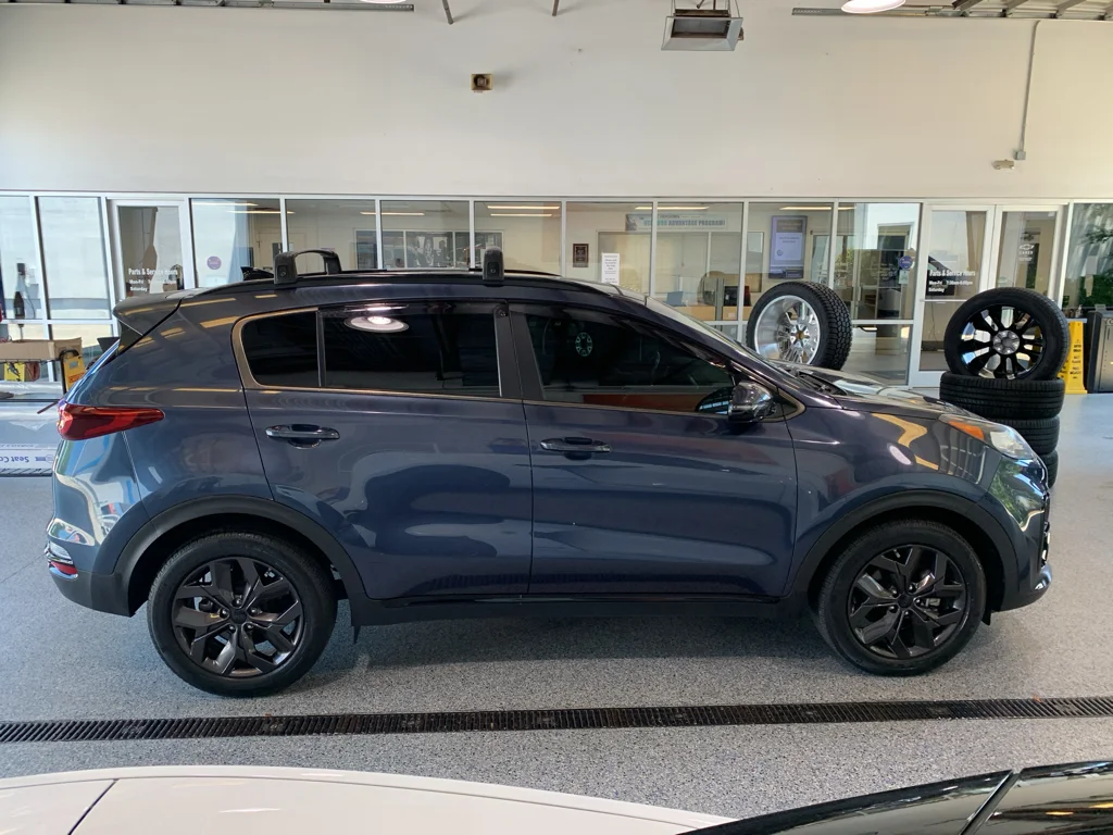Used 2021  Kia S image 10