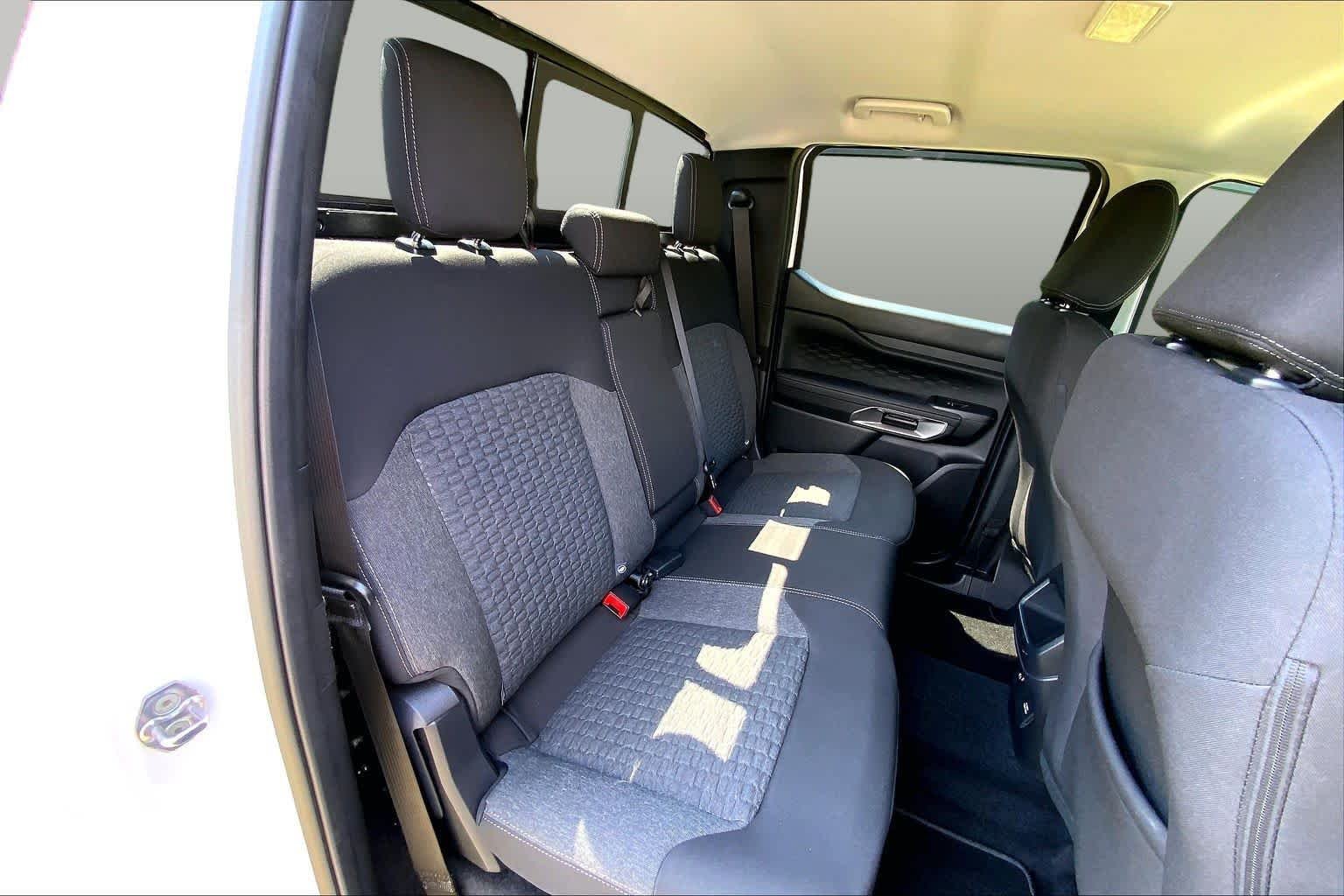 Used 2025 Oxford White Ford XLT image 20
