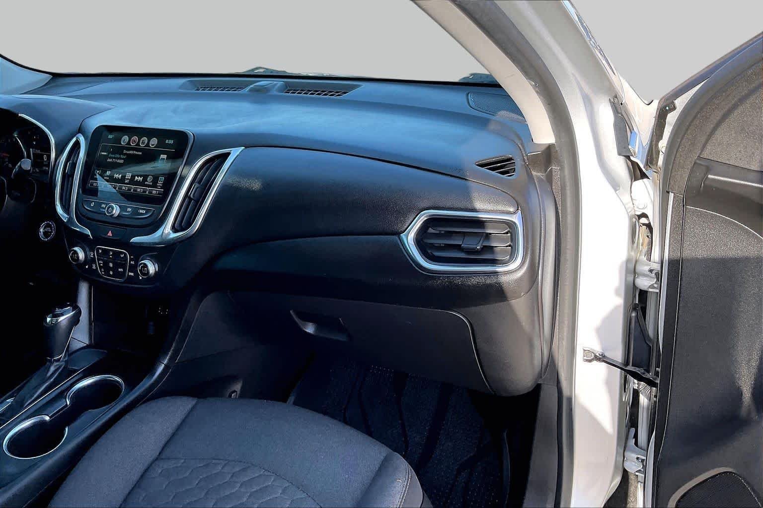 Used 2018 Silver Ice Metallic Chevrolet LT image 17