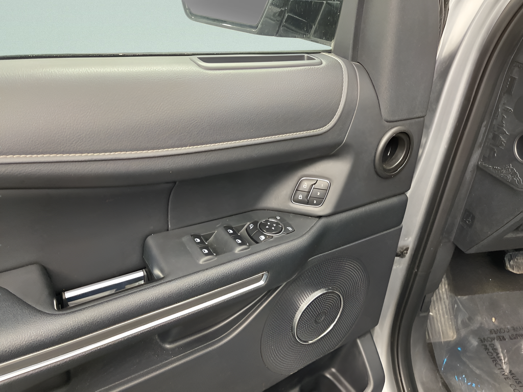 Used 2024 Silver Metallic Ford XLT image 19
