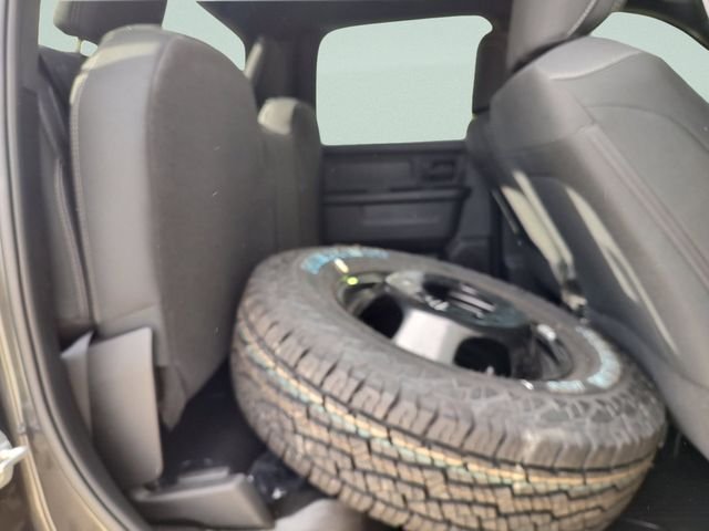 New 2025 Granite Crystal Metallic Clearcoat RAM Tradesman image 33
