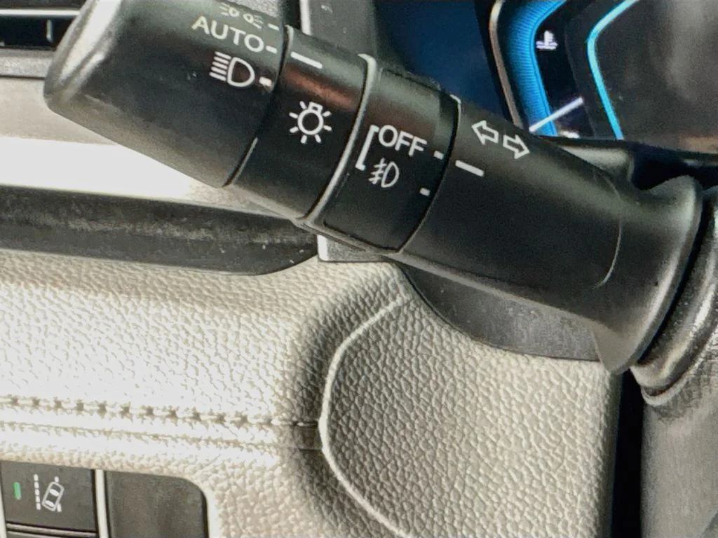 Certified Used 2019 Silver Honda EX-L image 14