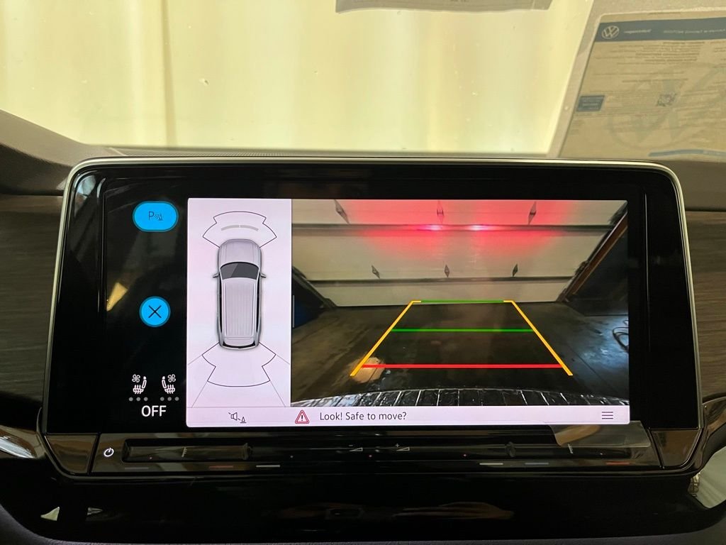 New 2026 White/off-white Volkswagen 2.0T SEL image 17