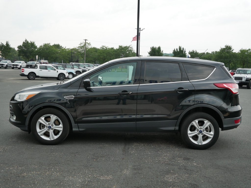 Used 2015 Black Ford SE image 5