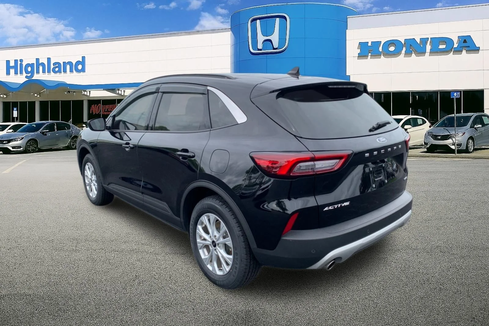 Used 2024 Black Ford Active image 3
