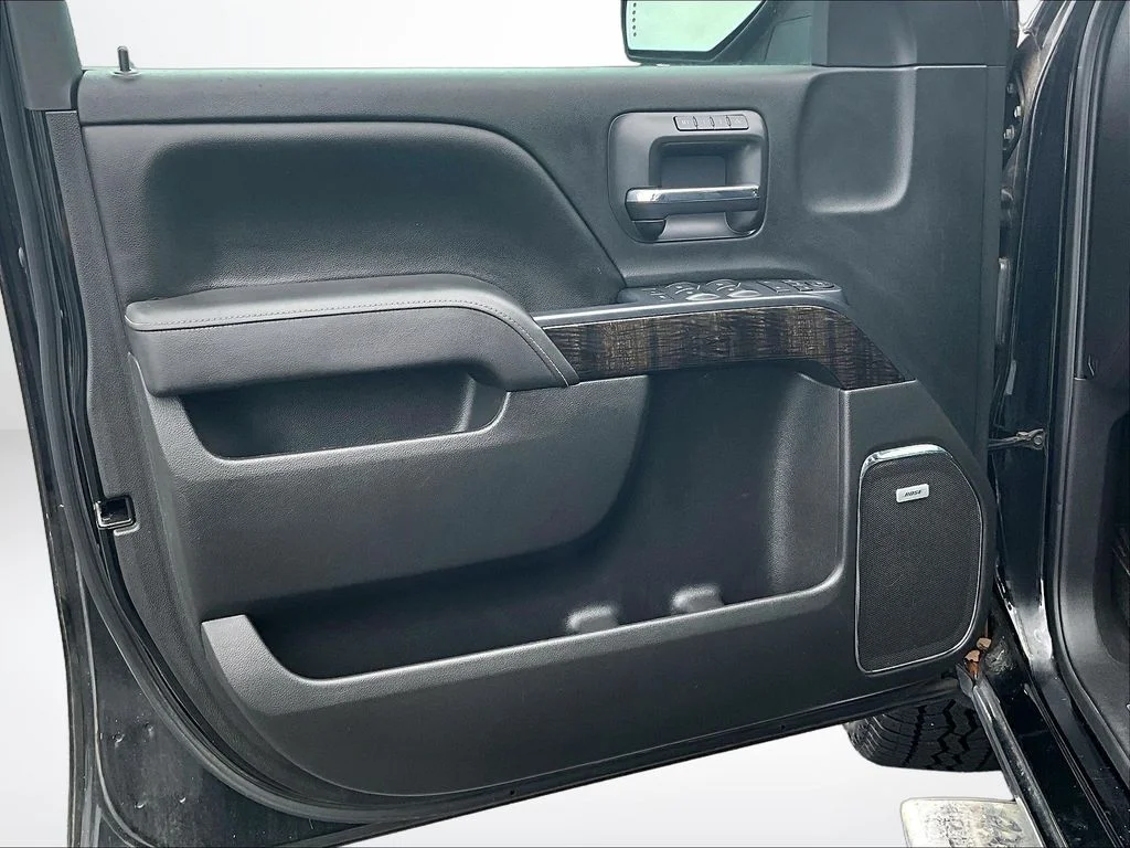Used 2015 Black GMC Denali image 24