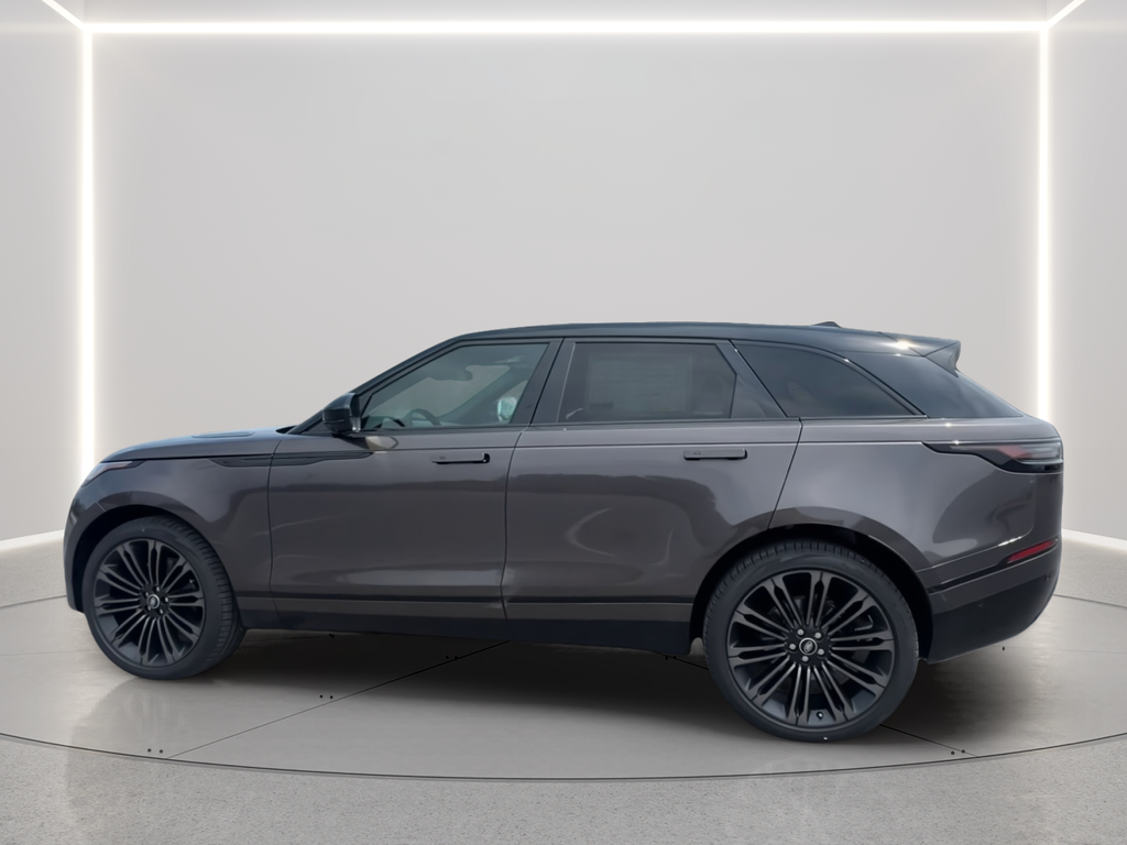 Used 2026 Gray Land Rover Dynamic SE image 4