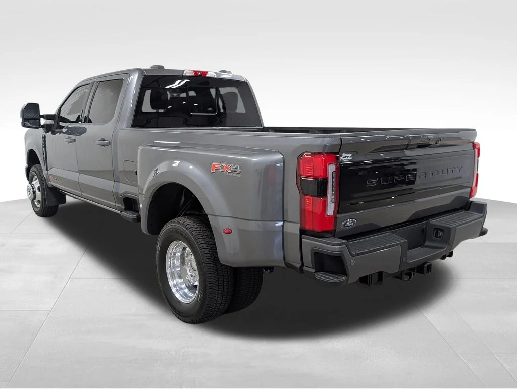 New 2026 Carbonized Gray Metallic Ford F-350® Platinum® image 33