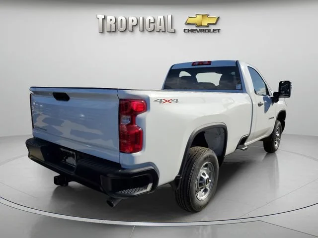 New 2025 Summit White Chevrolet WT image 3