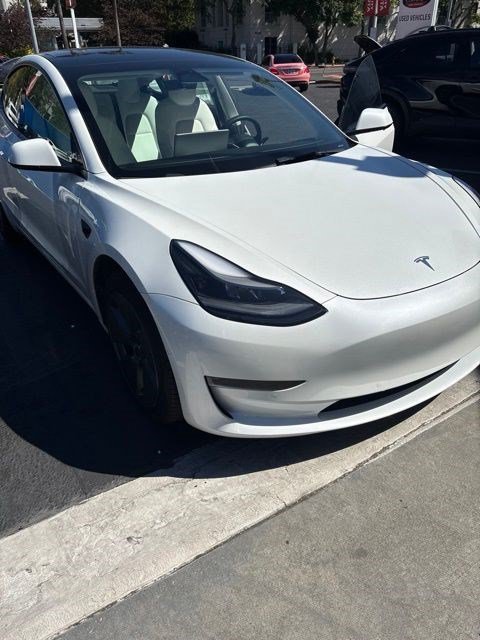 Used 2022 White Tesla Base image 3