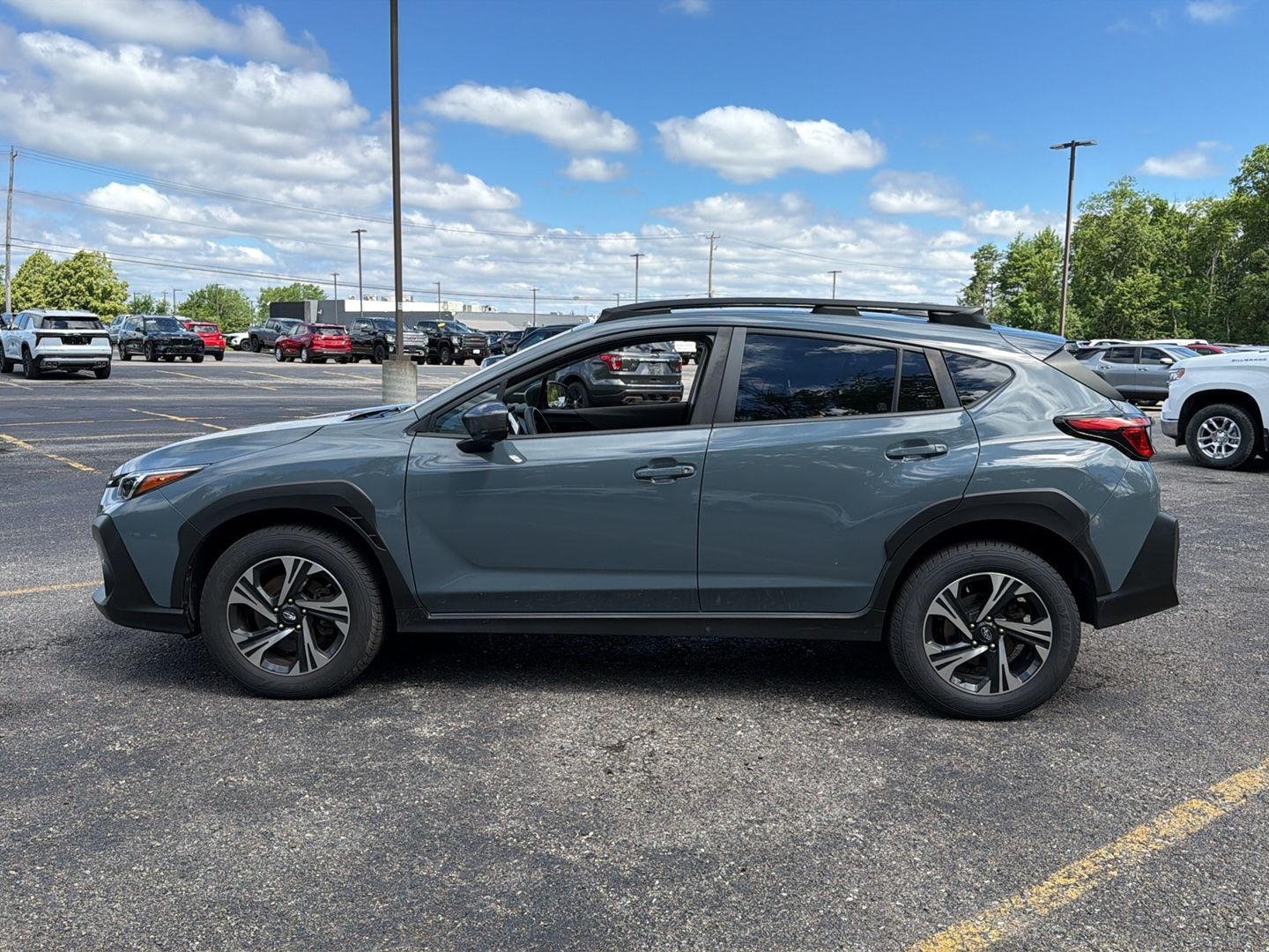 Used 2024 Offshore Blue Metallic Subaru Premium image 12