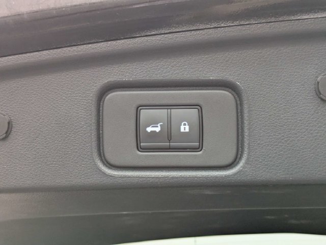 Used 2025 Black Nissan SL image 11