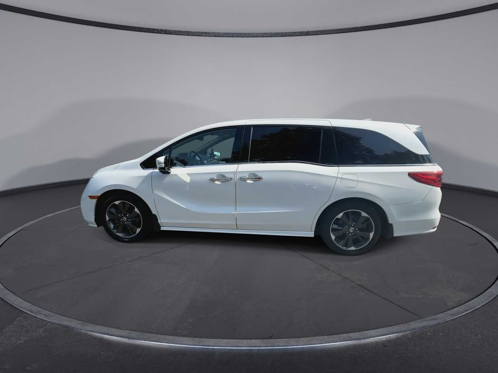 Certified Used 2024 Platinum White Pearl Honda Elite image 5