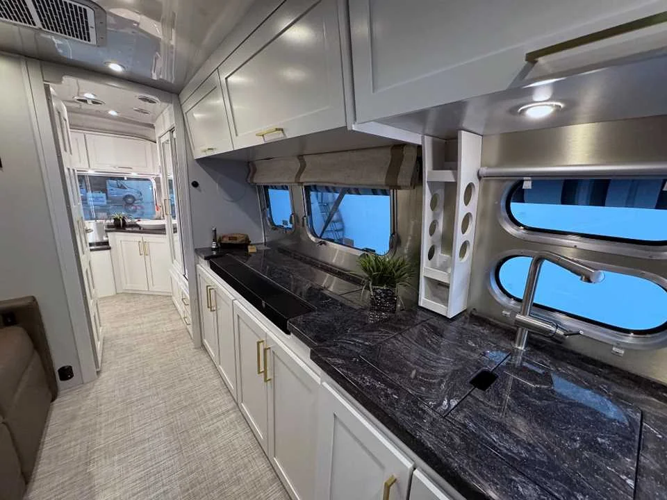 New 2026 SILVER AIRSTREAM  image 20