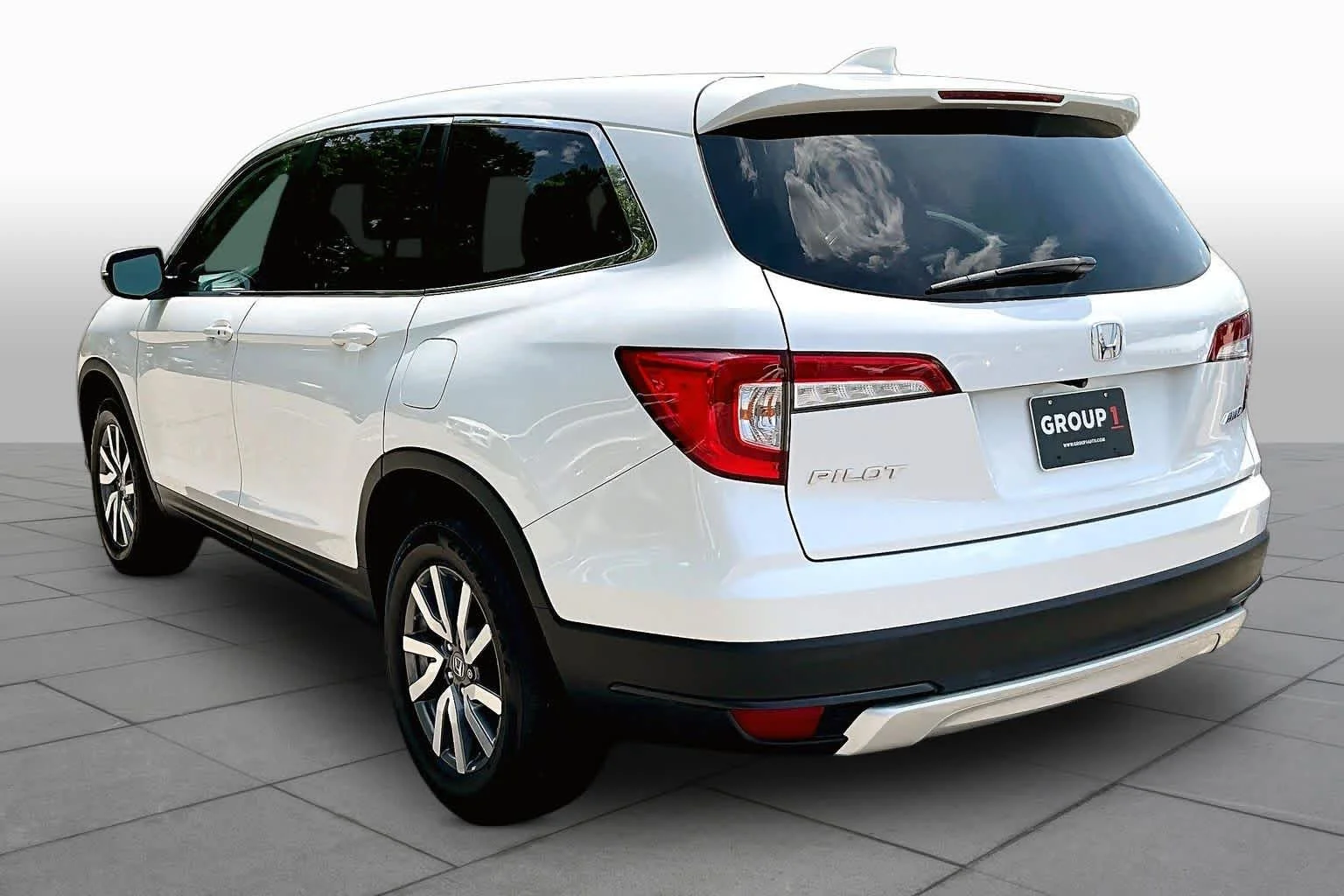 Used 2021 Platinum White Pearl Honda EX-L image 12