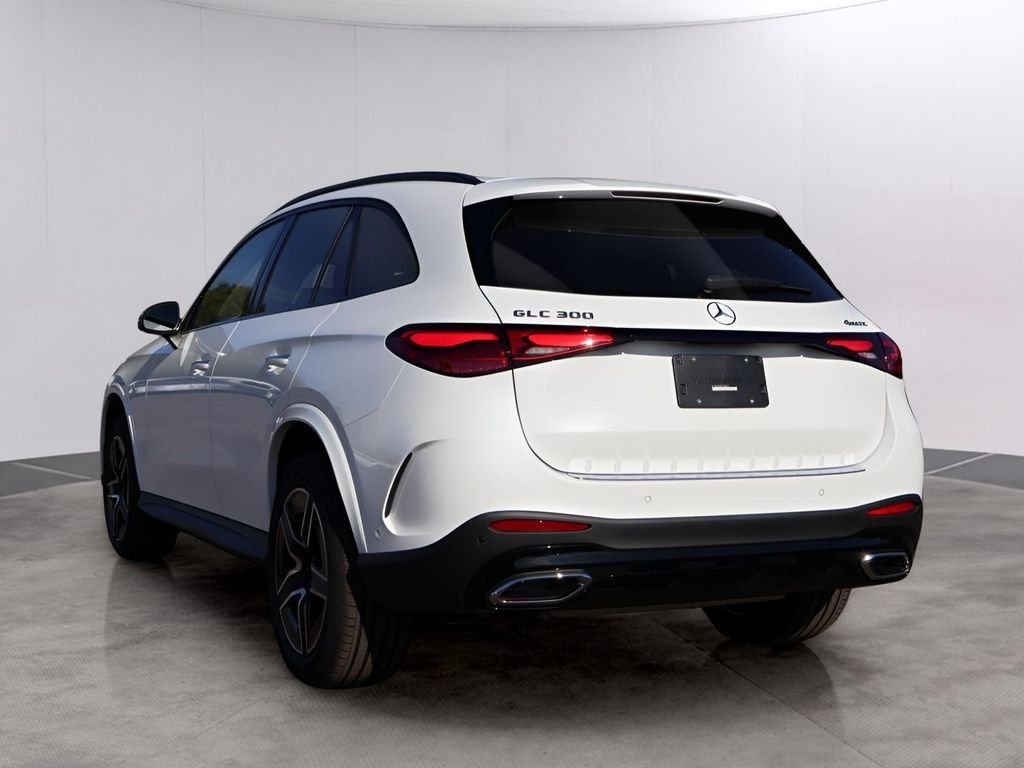 Used 2026 MANUFAKTUR Moonlight White Metallic Mercedes-Benz GLC 300 image 7