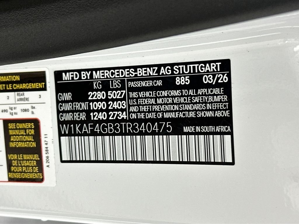 New 2026 MANUFAKTUR Moonlight White Metallic Mercedes-Benz C 300 image 34