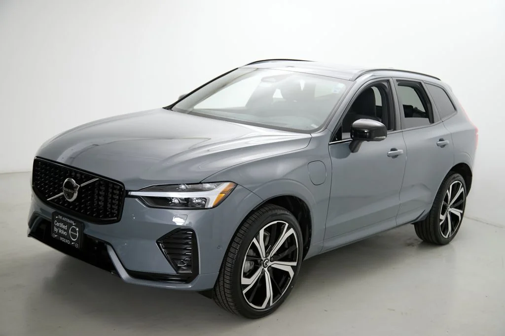 Used 2024 Gray Volvo Ultimate image 6