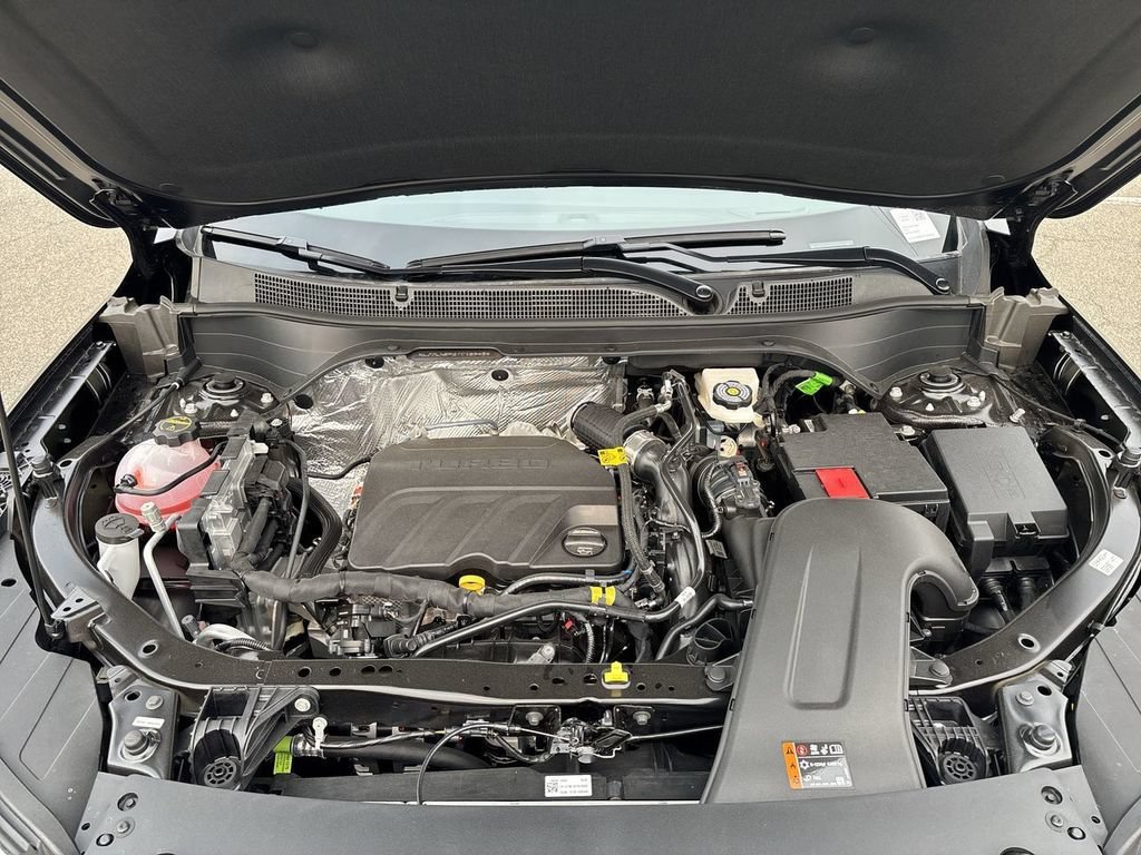 New 2026 Mosaic Black Metallic Chevrolet LT image 29