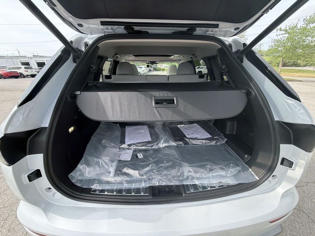 New 2026 White Mitsubishi SE image 24