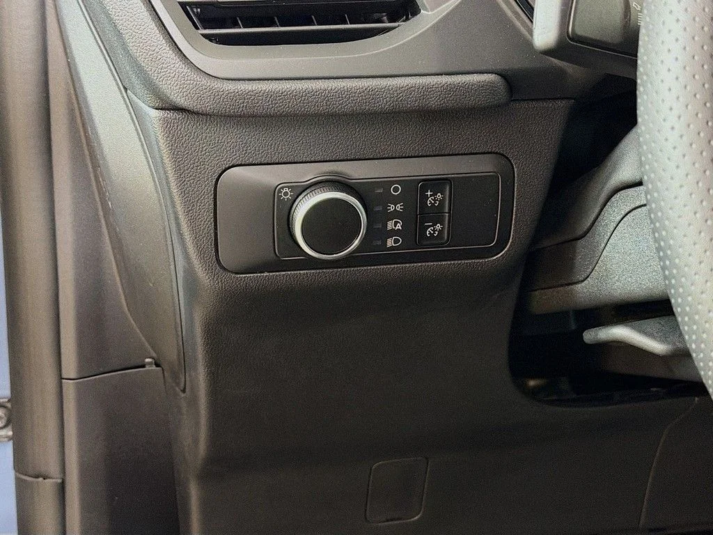 Used 2025 Vapor Blue Metallic Ford ST-Line image 29